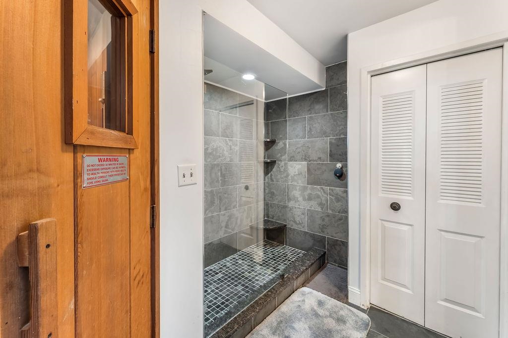 2110 HARMON COVE TOWER