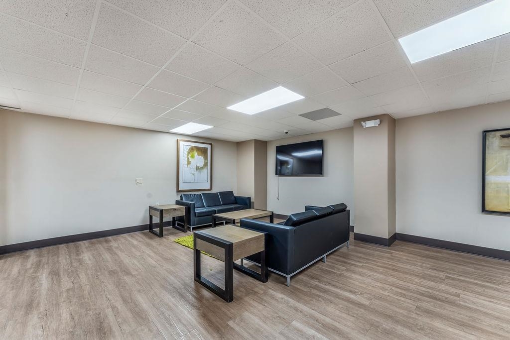 2110 HARMON COVE TOWER