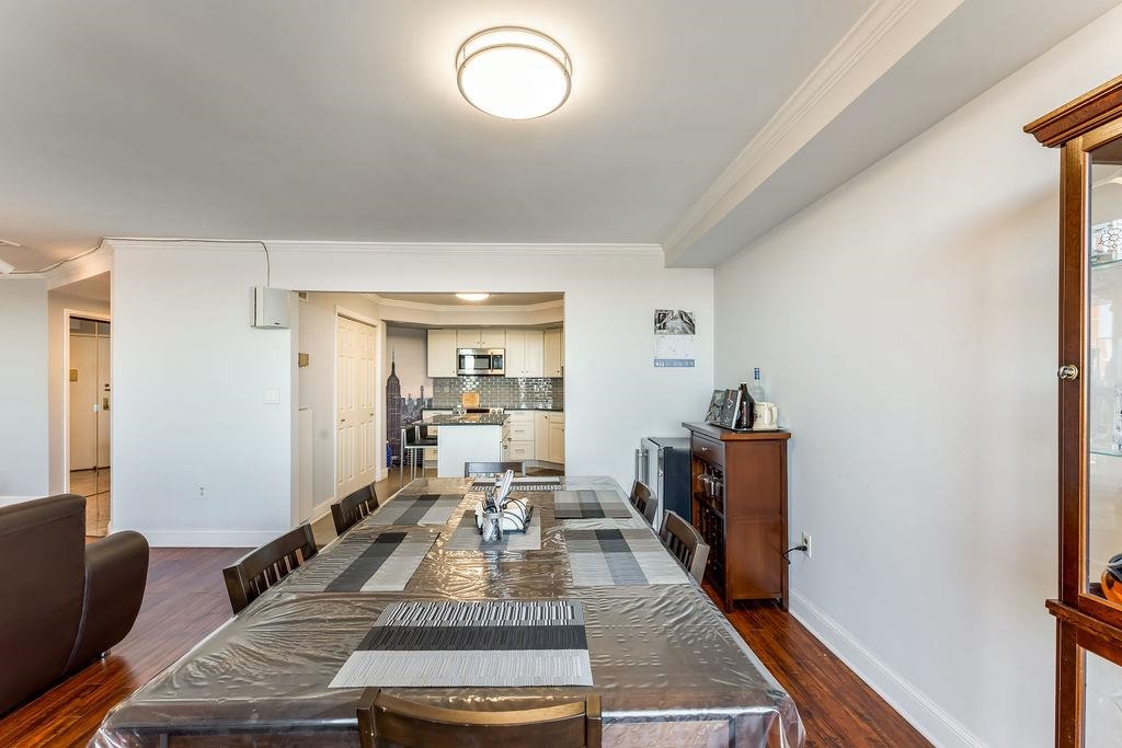 2110 HARMON COVE TOWER