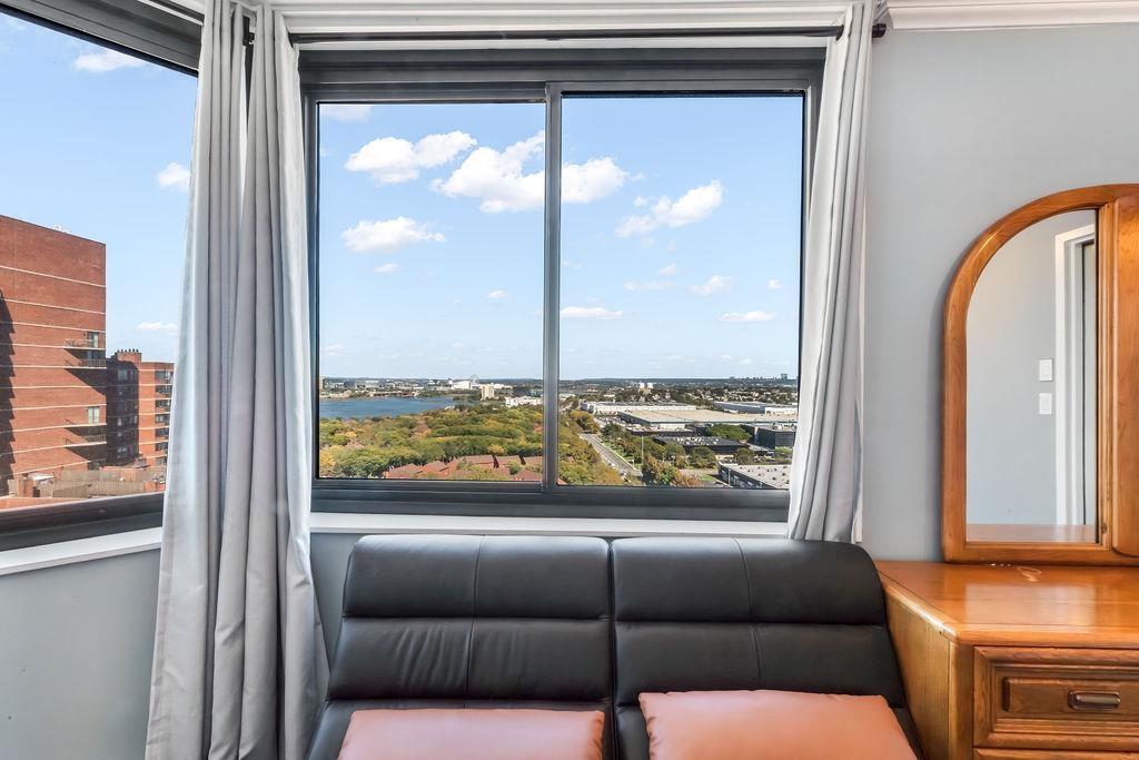 2110 HARMON COVE TOWER