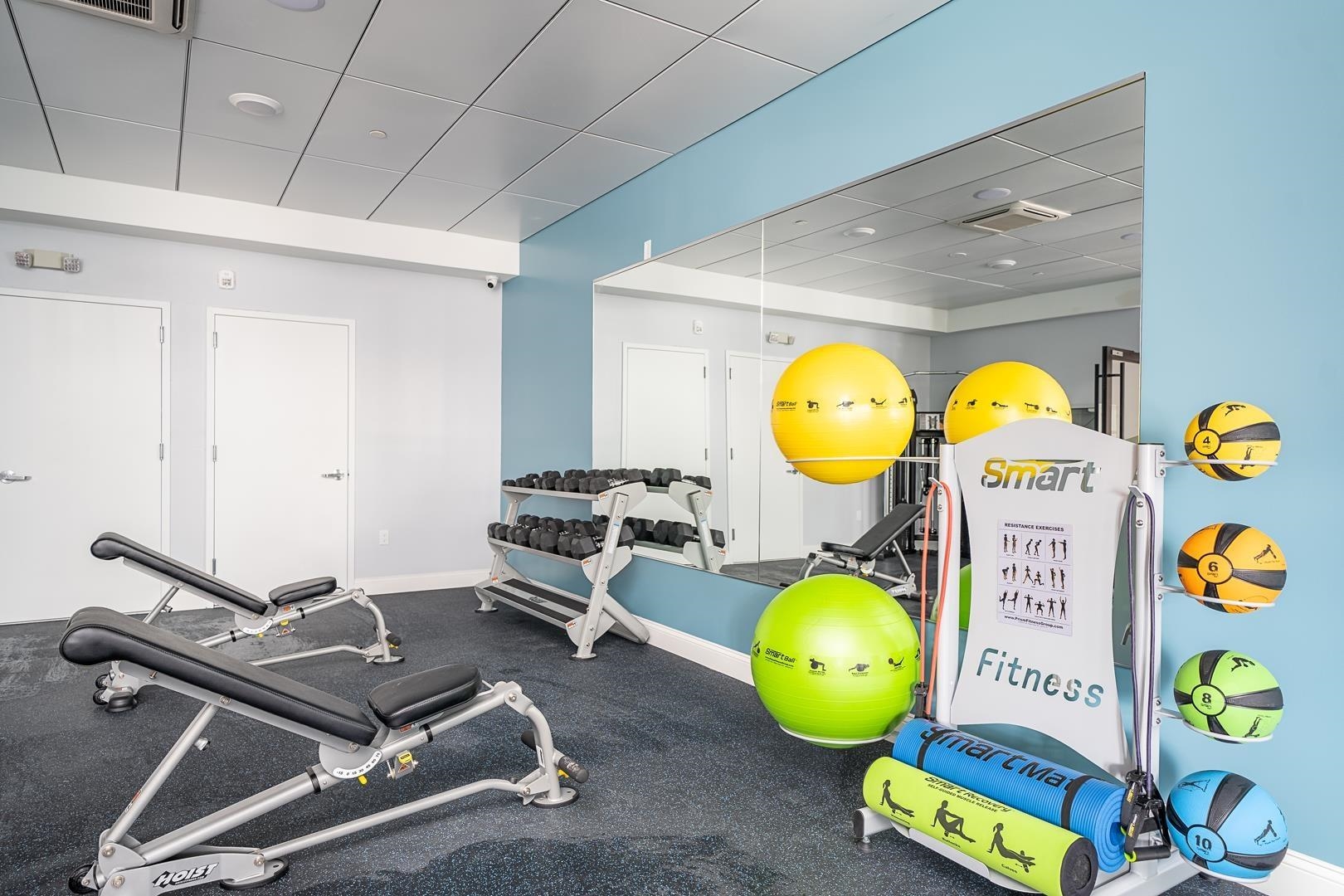 211 BALDWIN AVE Unit: 403