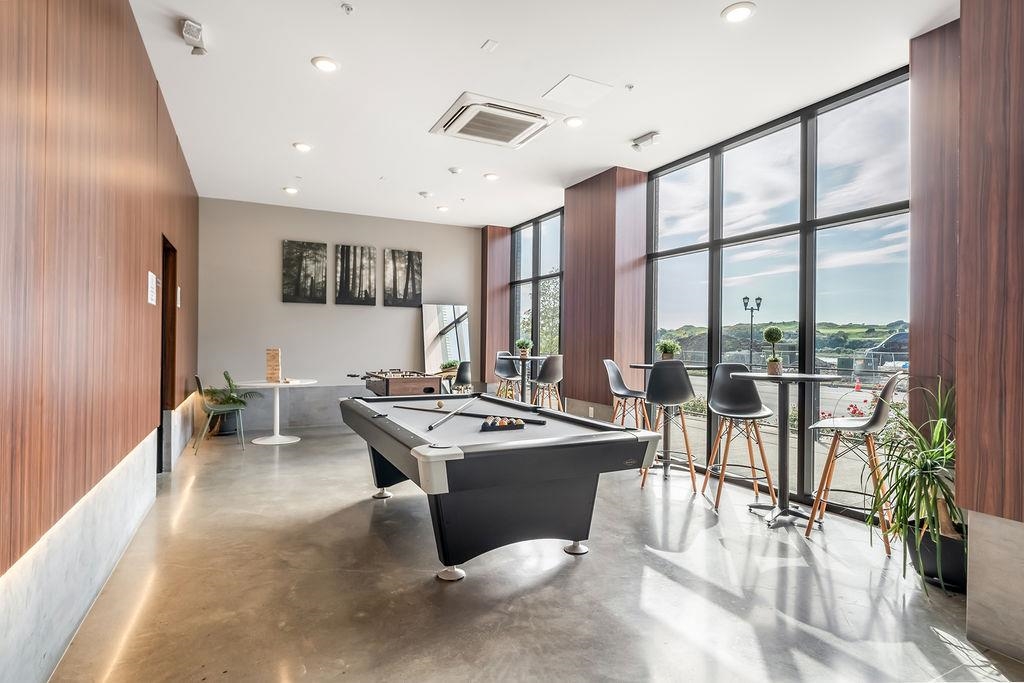 1 FLAGSHIP ST Unit: 208