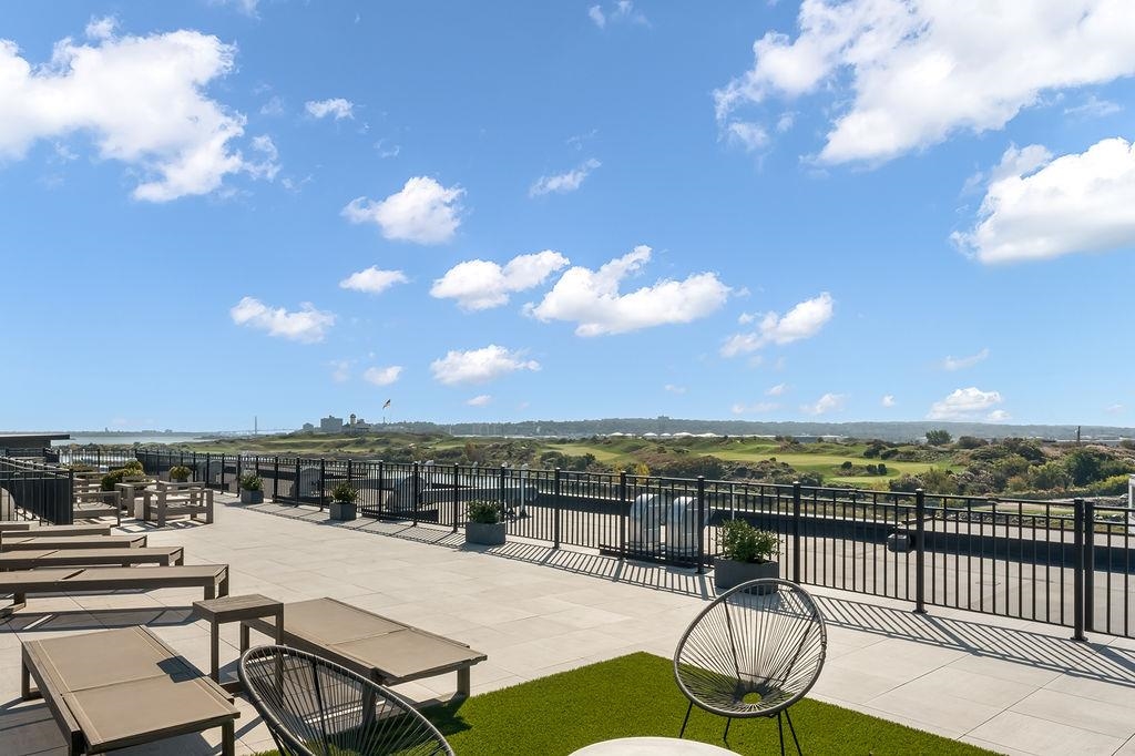 1 FLAGSHIP ST Unit: 406