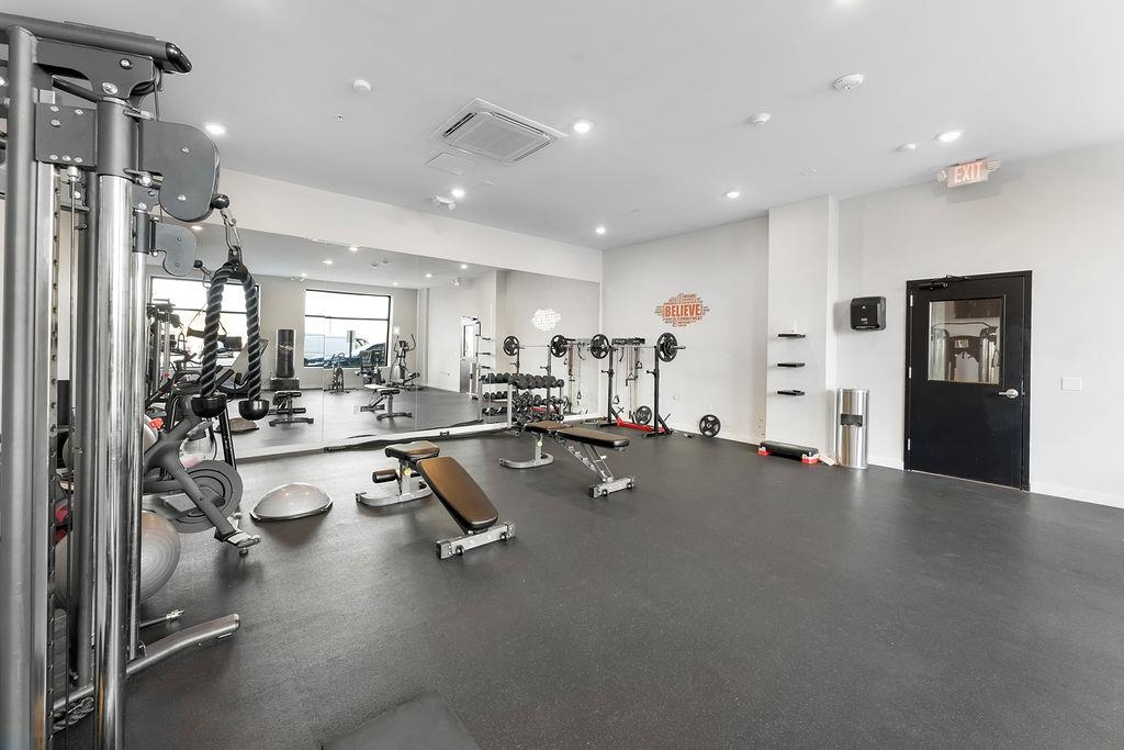 1 FLAGSHIP ST Unit: 504