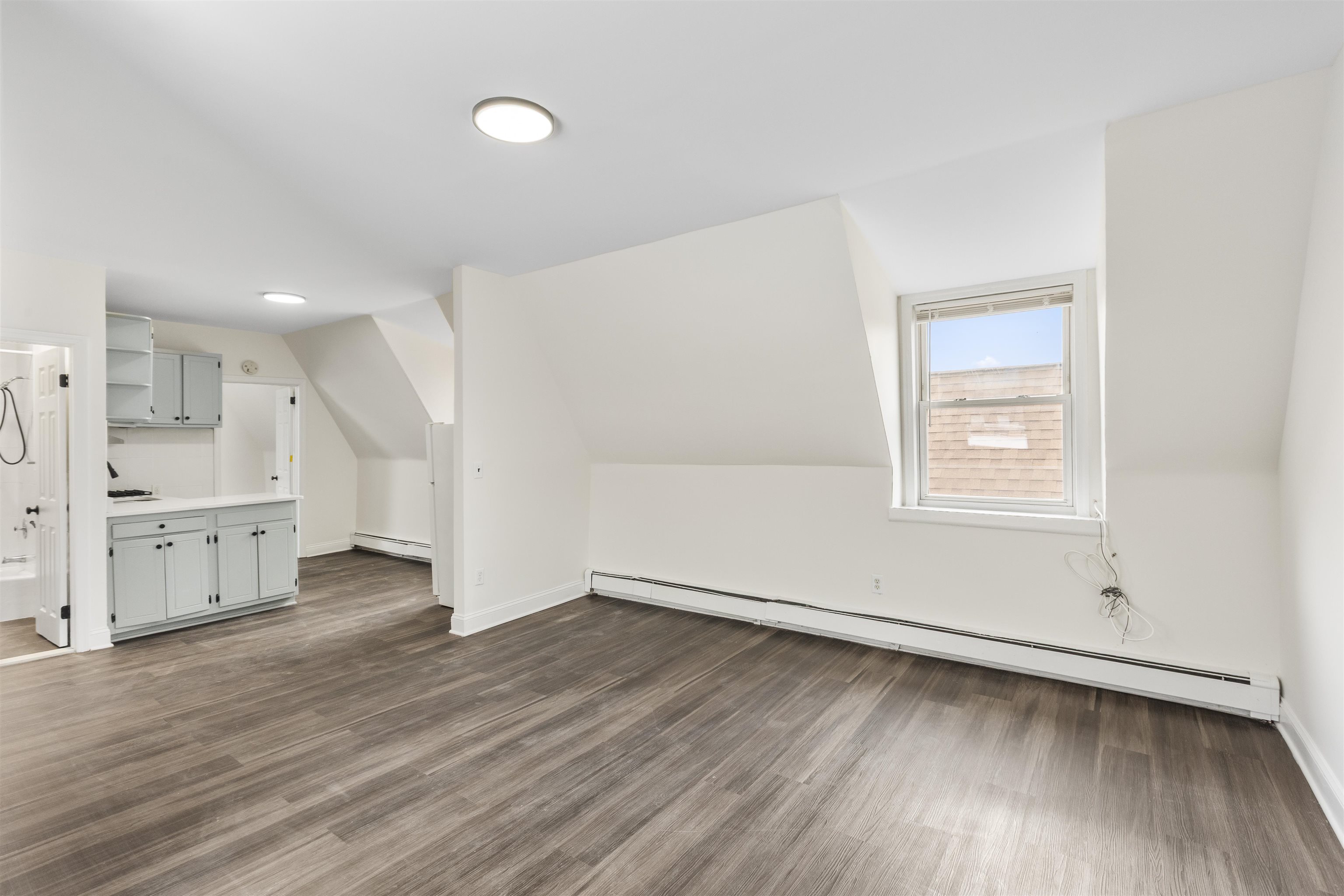 676 CHESTNUT ST Unit: 3