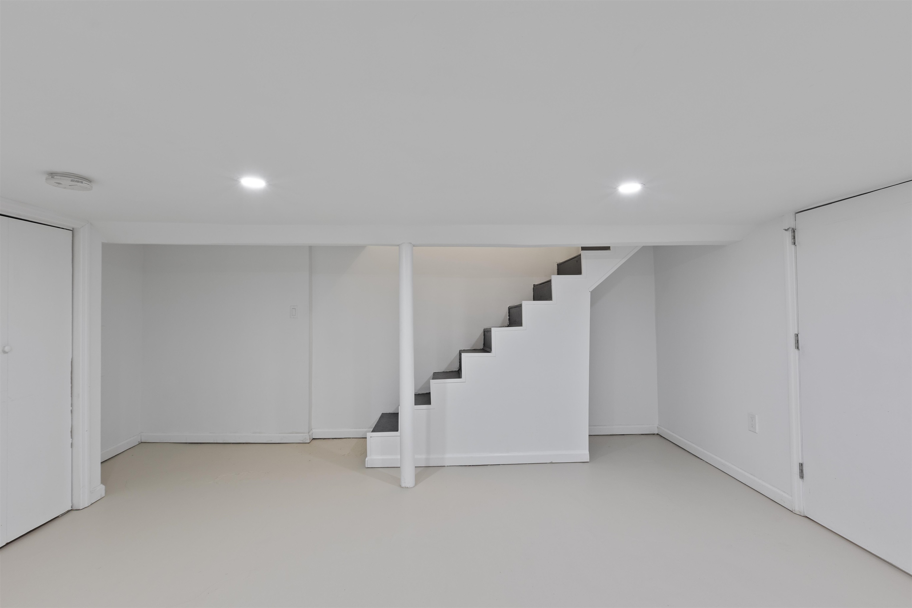 676 CHESTNUT ST Unit: 1