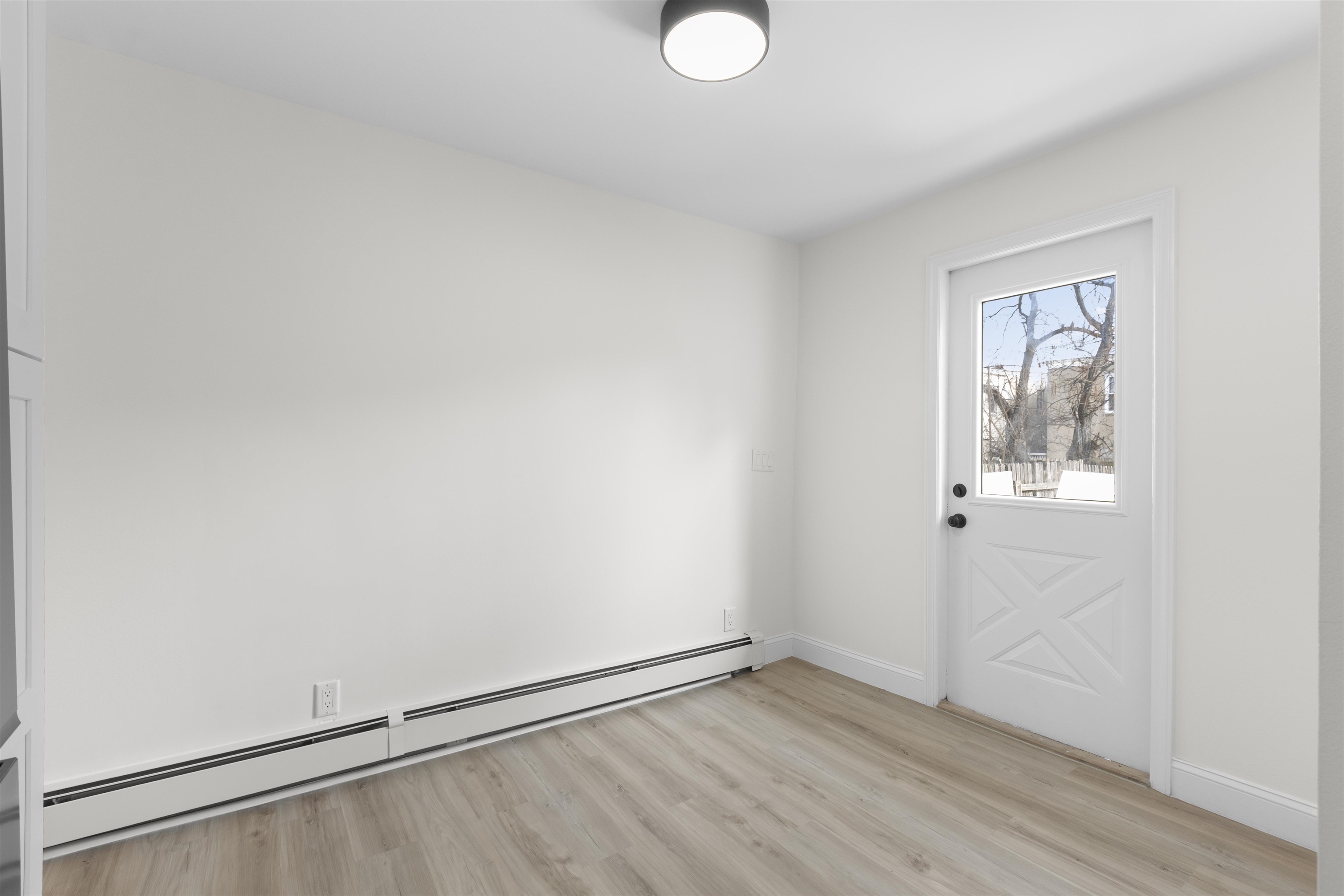 676 CHESTNUT ST Unit: 1