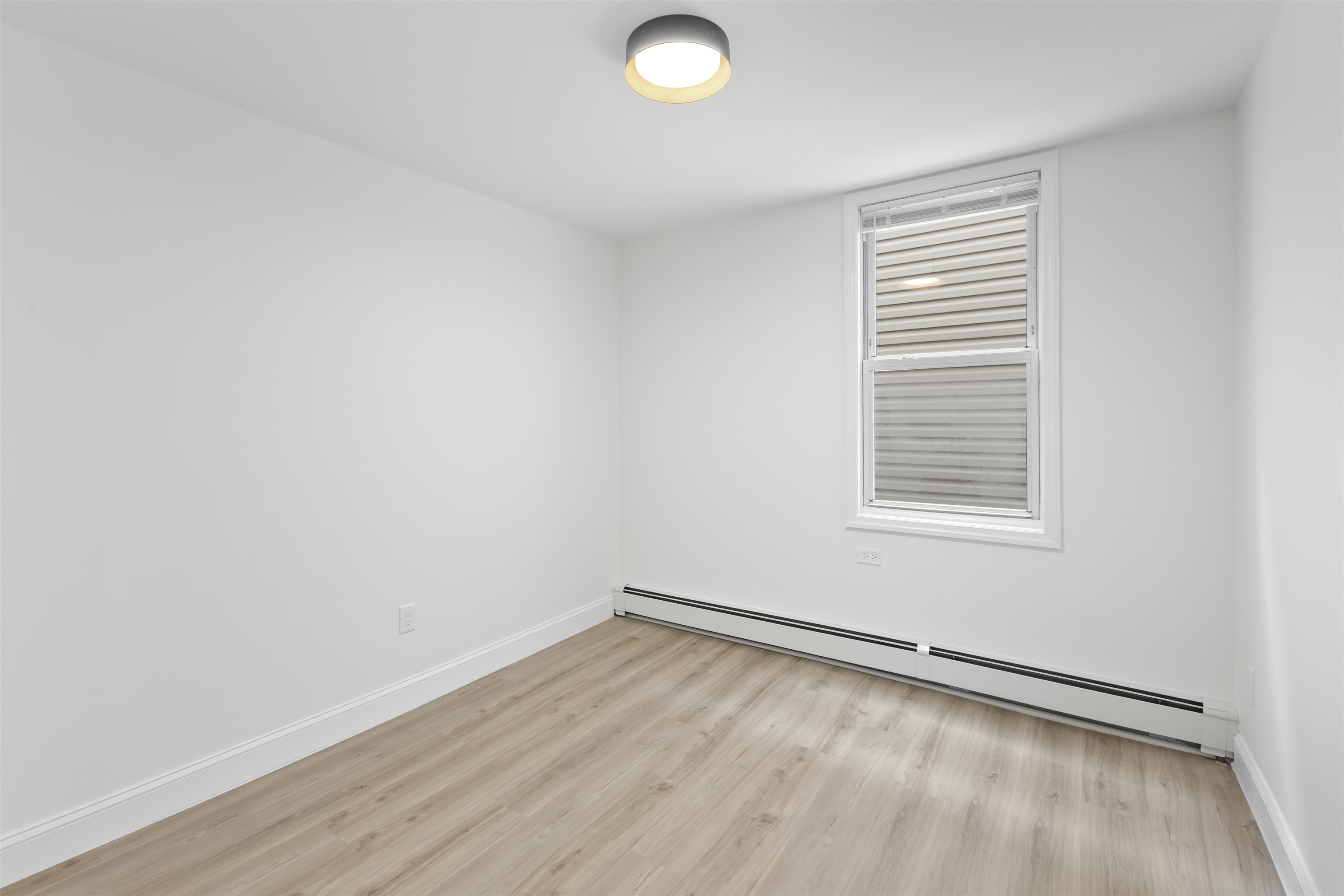 676 CHESTNUT ST Unit: 1