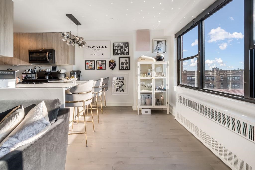 500 CENTRAL AVE Unit: 610