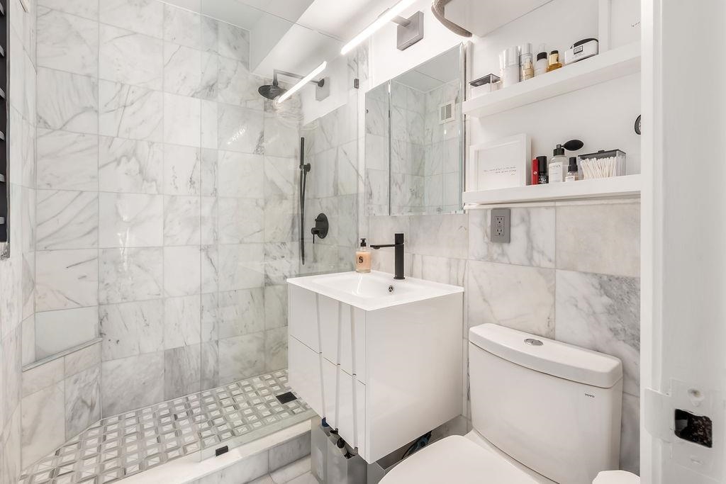 500 CENTRAL AVE Unit: 610