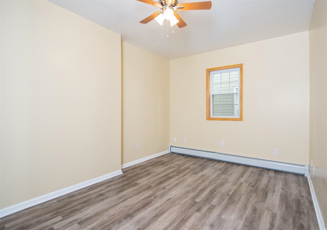 13 EAST 52ND ST Unit: 1