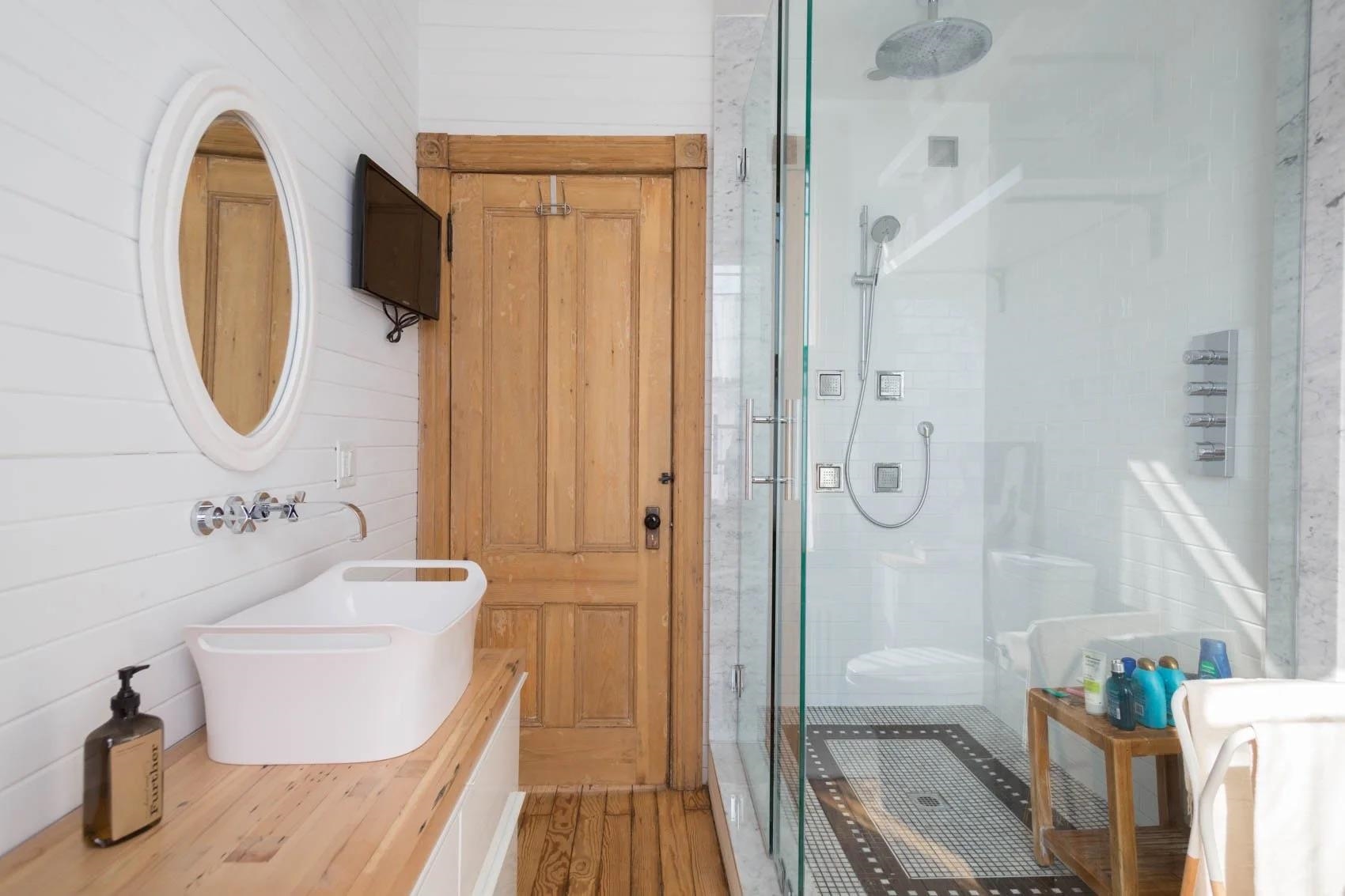 1901 PALISADE AVE Unit: 2