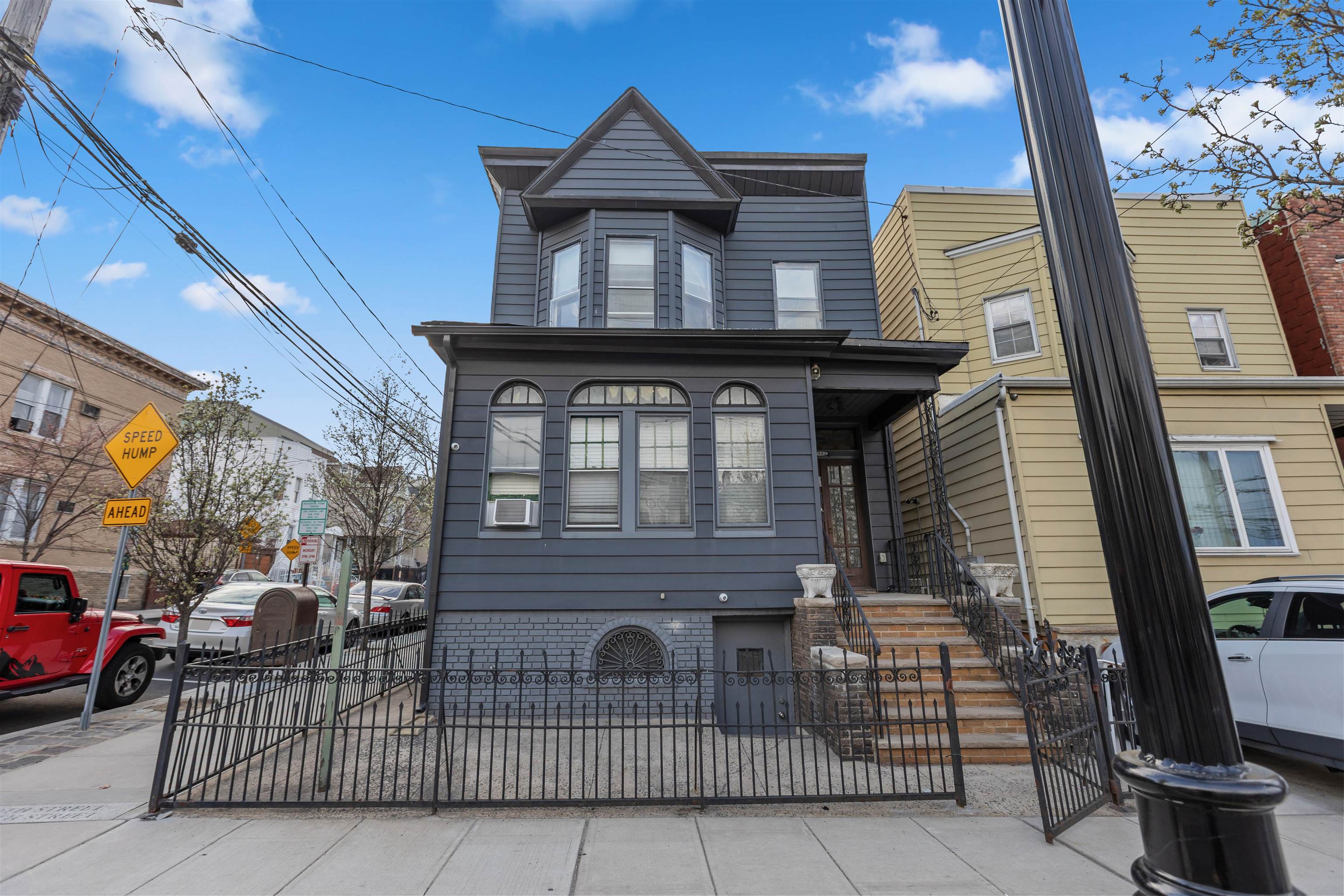 1901 PALISADE AVE Unit: 2