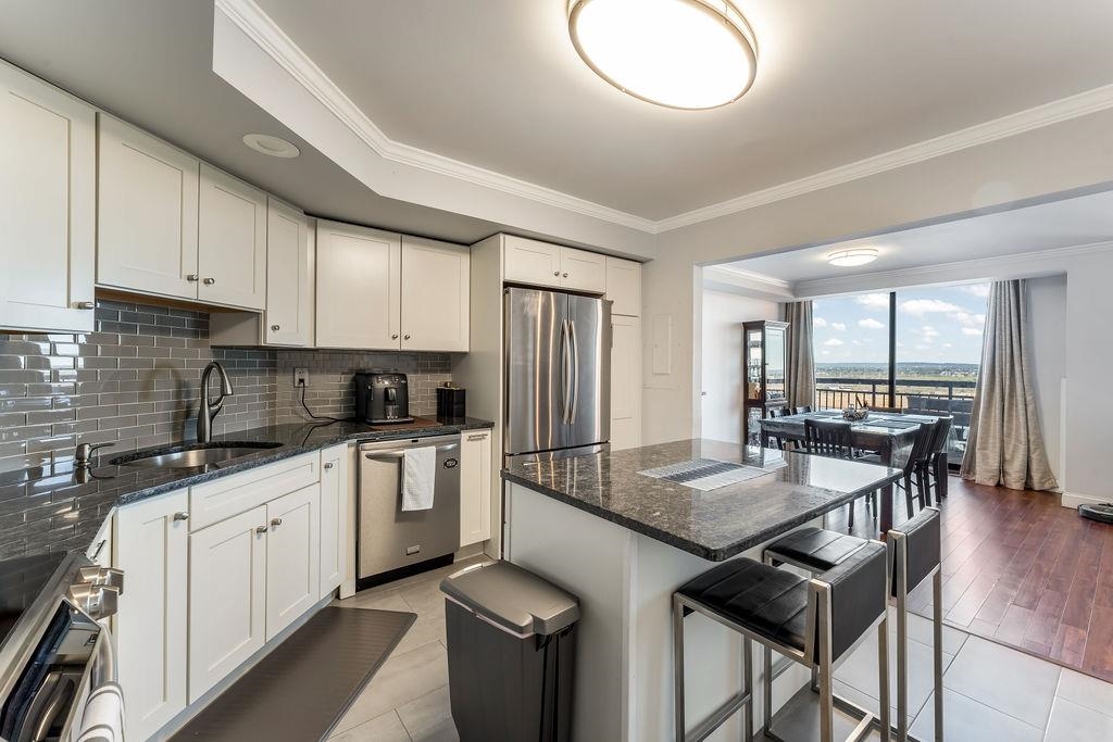 2110 HARMON COVE TOWER Unit: Penthouse