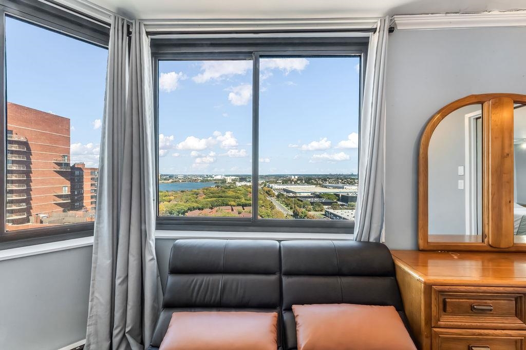 2110 HARMON COVE TOWER Unit: Penthouse