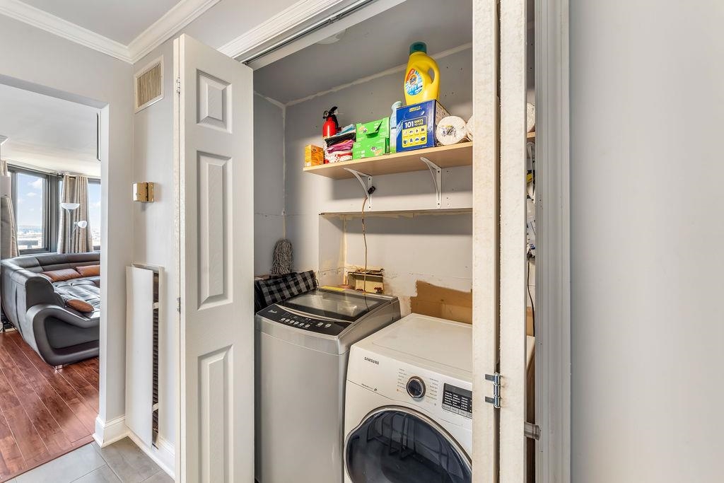 2110 HARMON COVE TOWER Unit: Penthouse