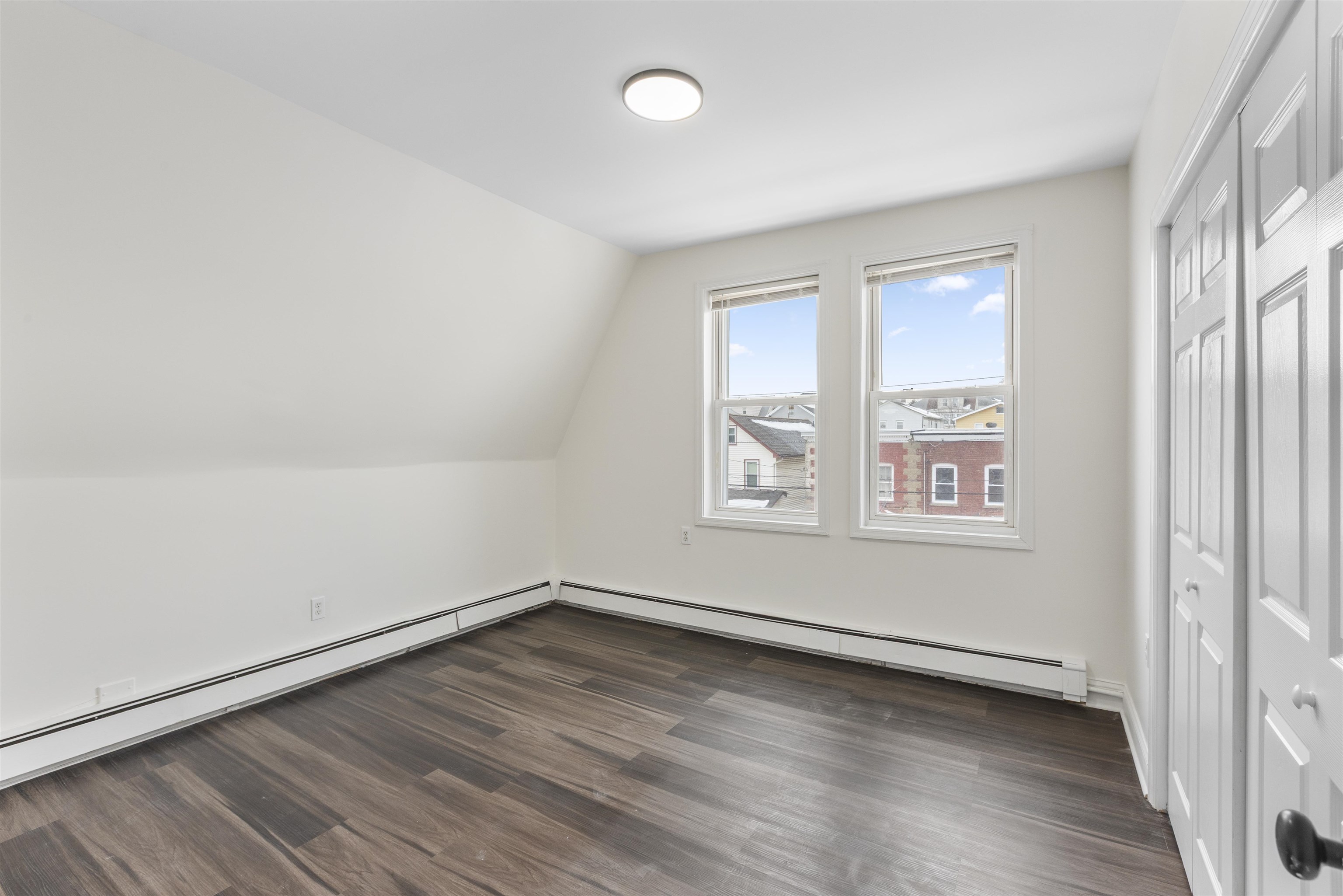676 CHESTNUT ST Unit: 2