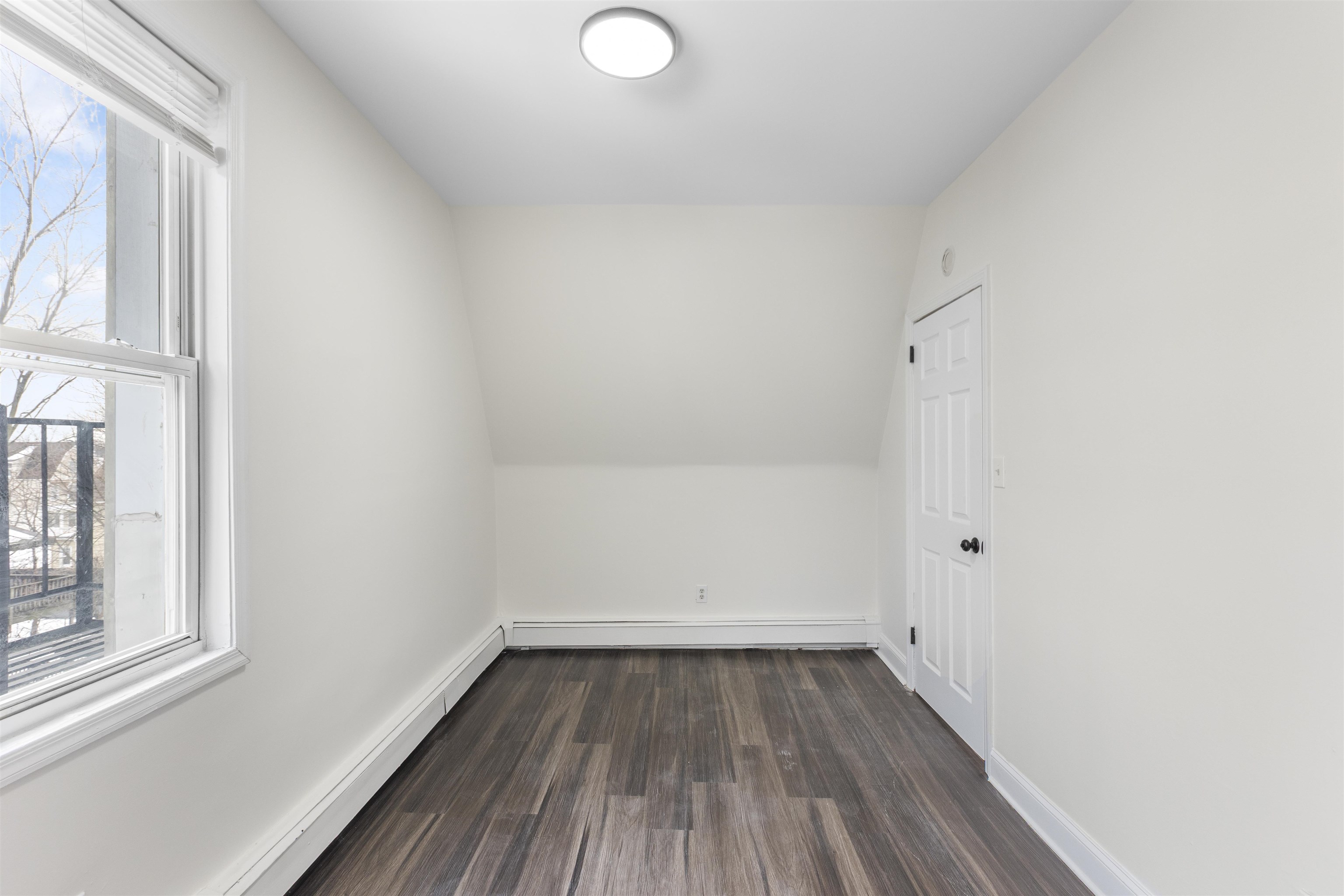 676 CHESTNUT ST Unit: 2