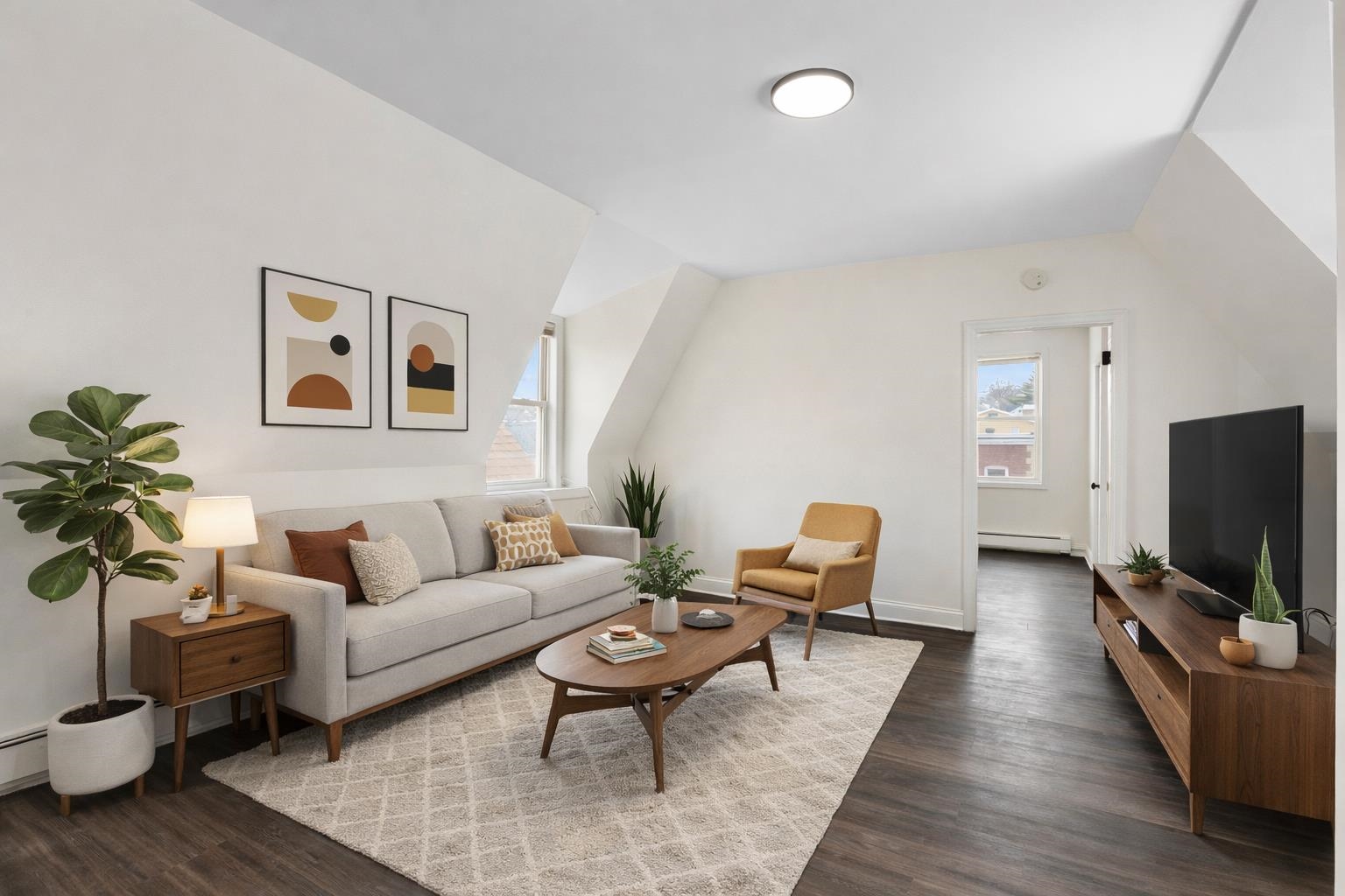 676 CHESTNUT ST Unit: 2