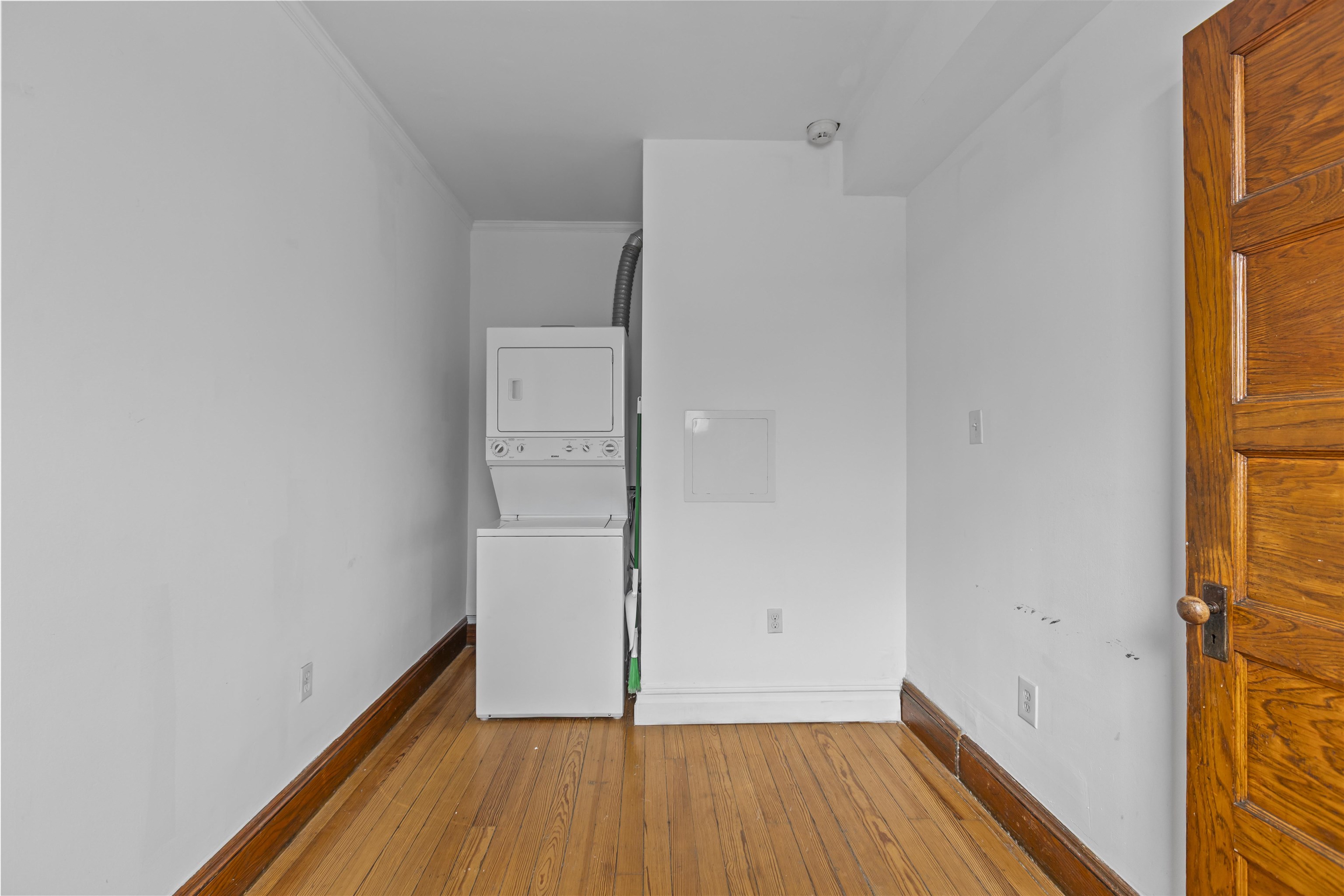 201 19TH ST Unit: 2R