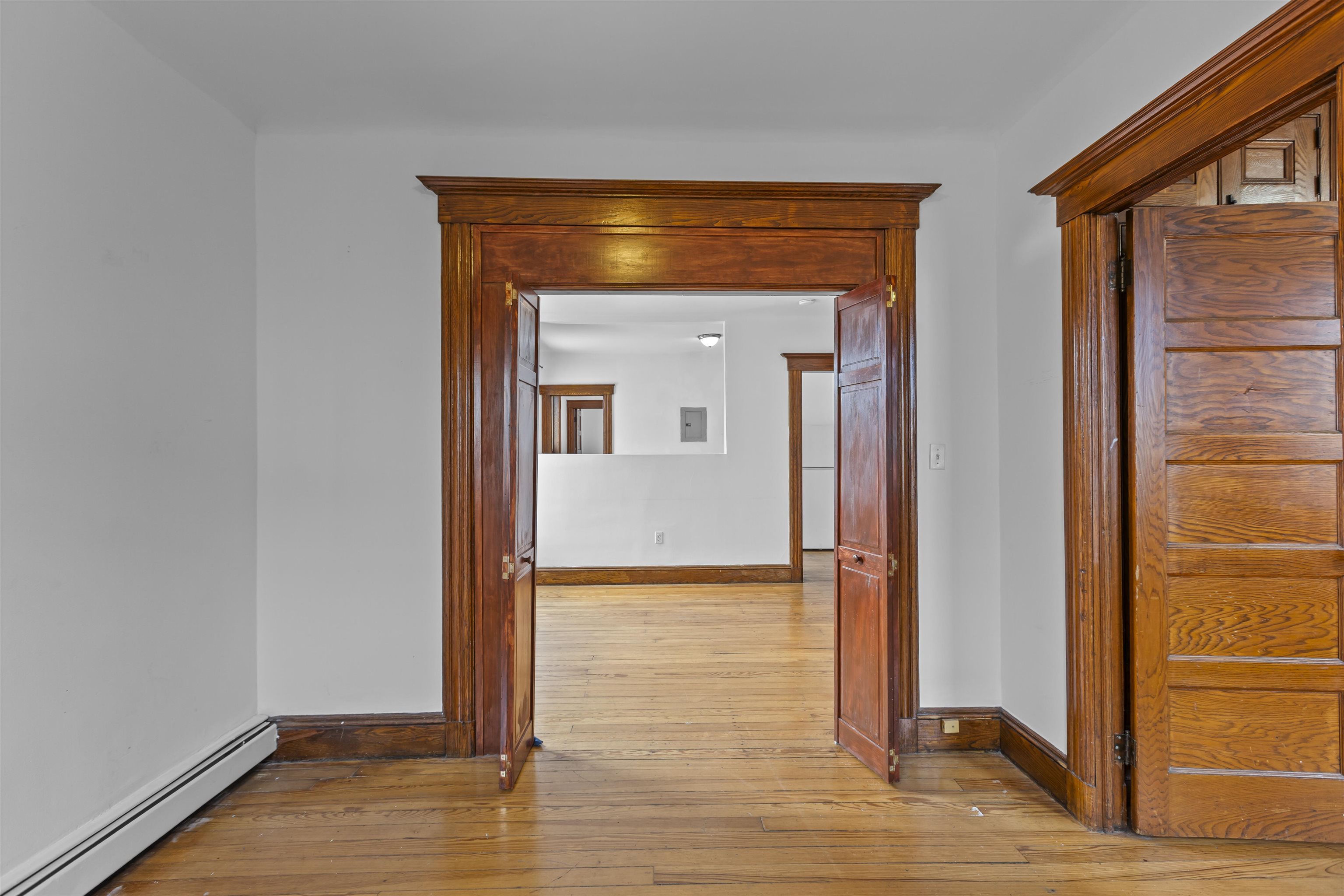 201 19TH ST Unit: 2R
