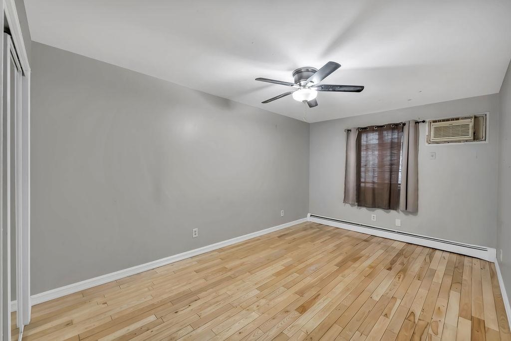 226 49TH ST Unit: 2