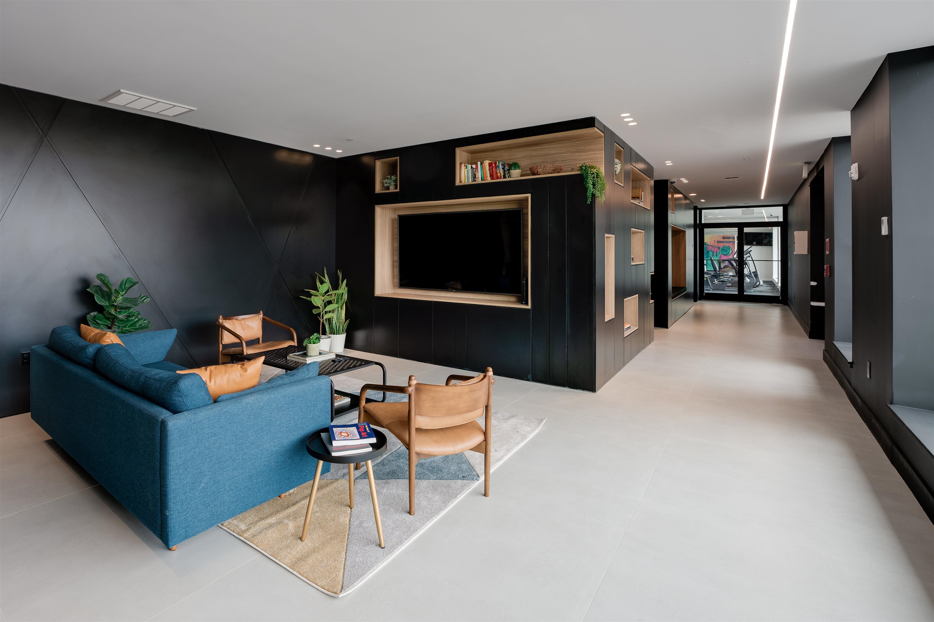 829 GARFIELD AVE Unit: 519