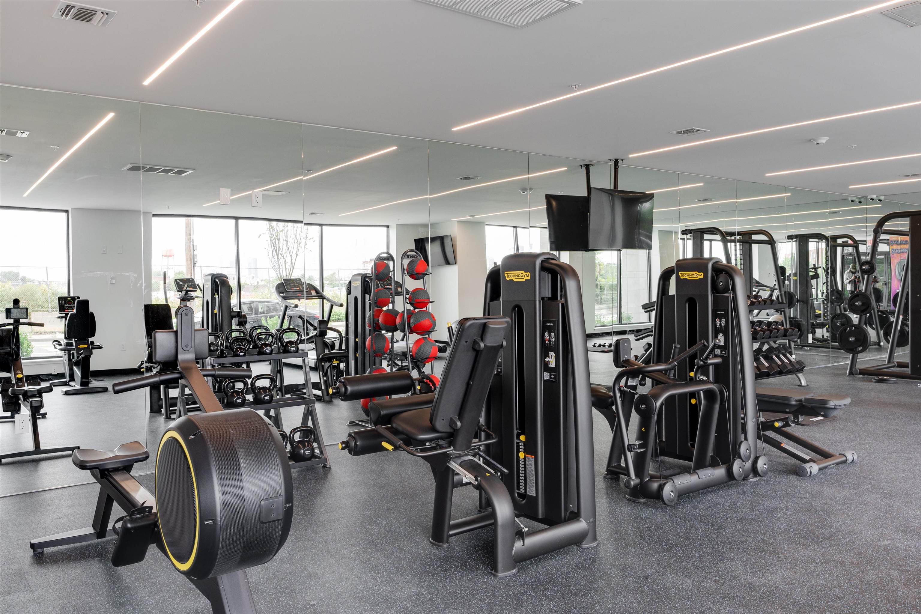 829 GARFIELD AVE Unit: 519