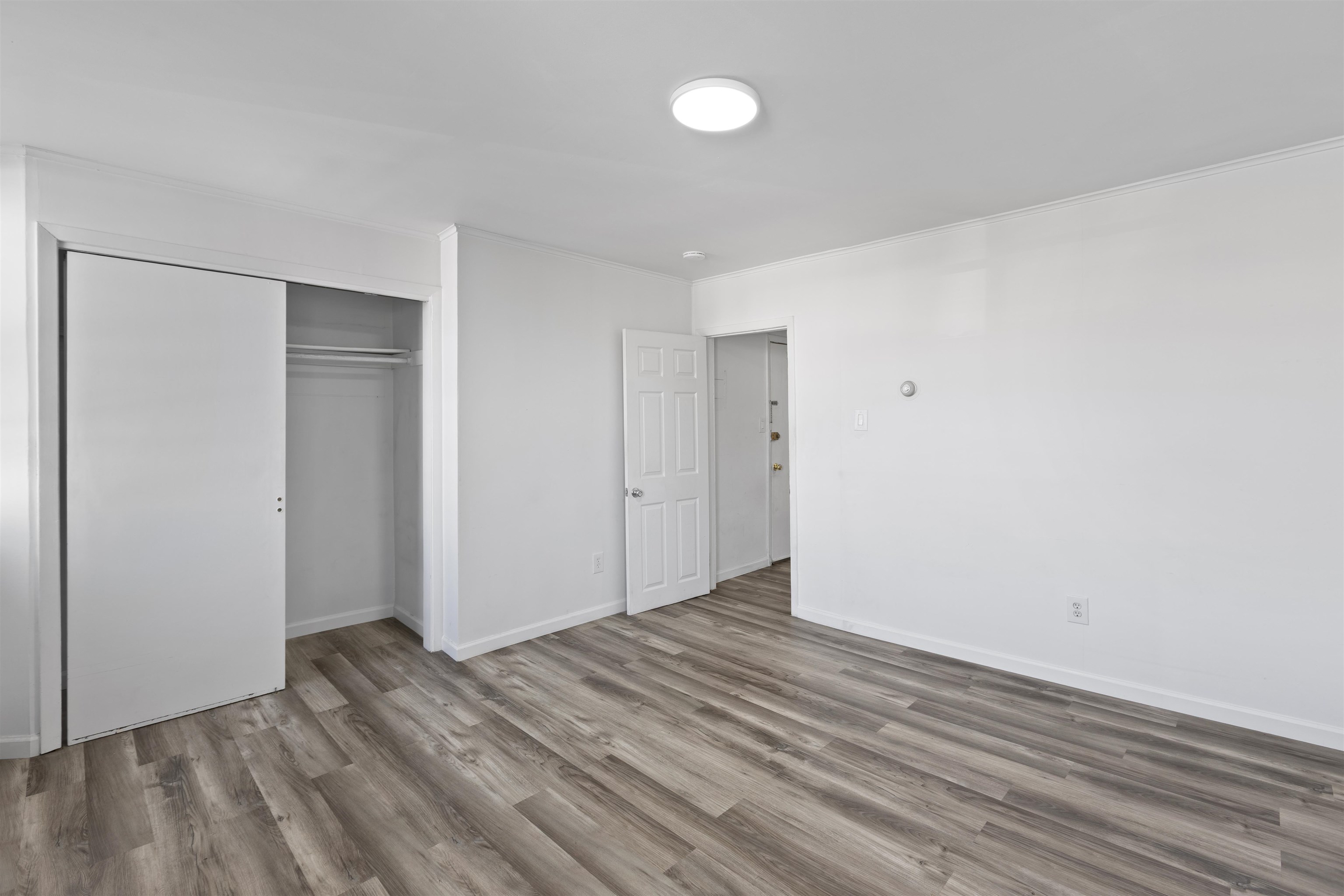 676 CHESTNUT ST Unit: 2