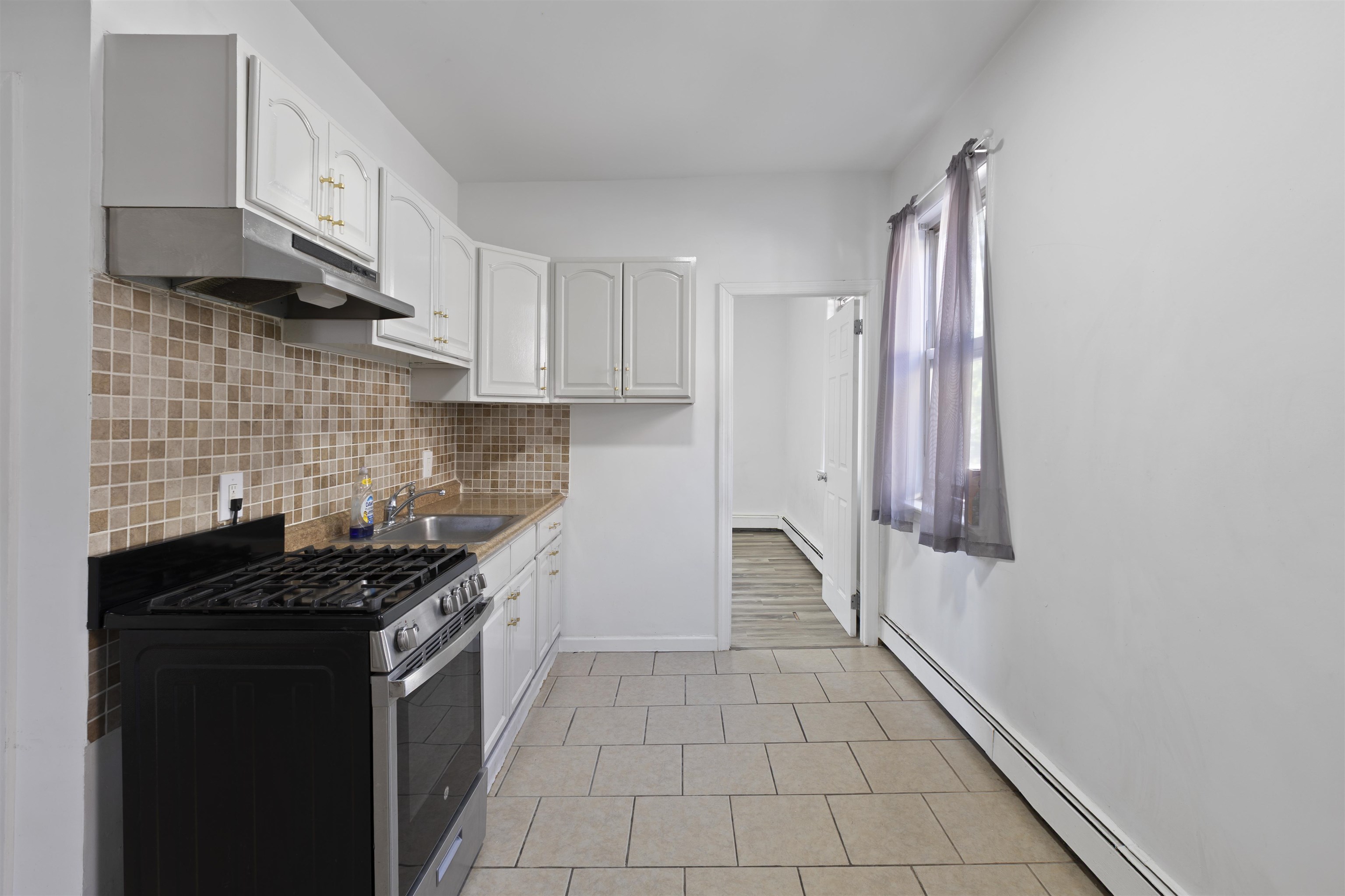 676 CHESTNUT ST Unit: 2