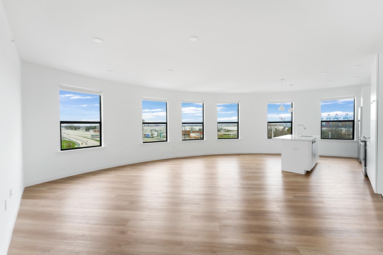 175 WEST 7TH ST Unit: 514