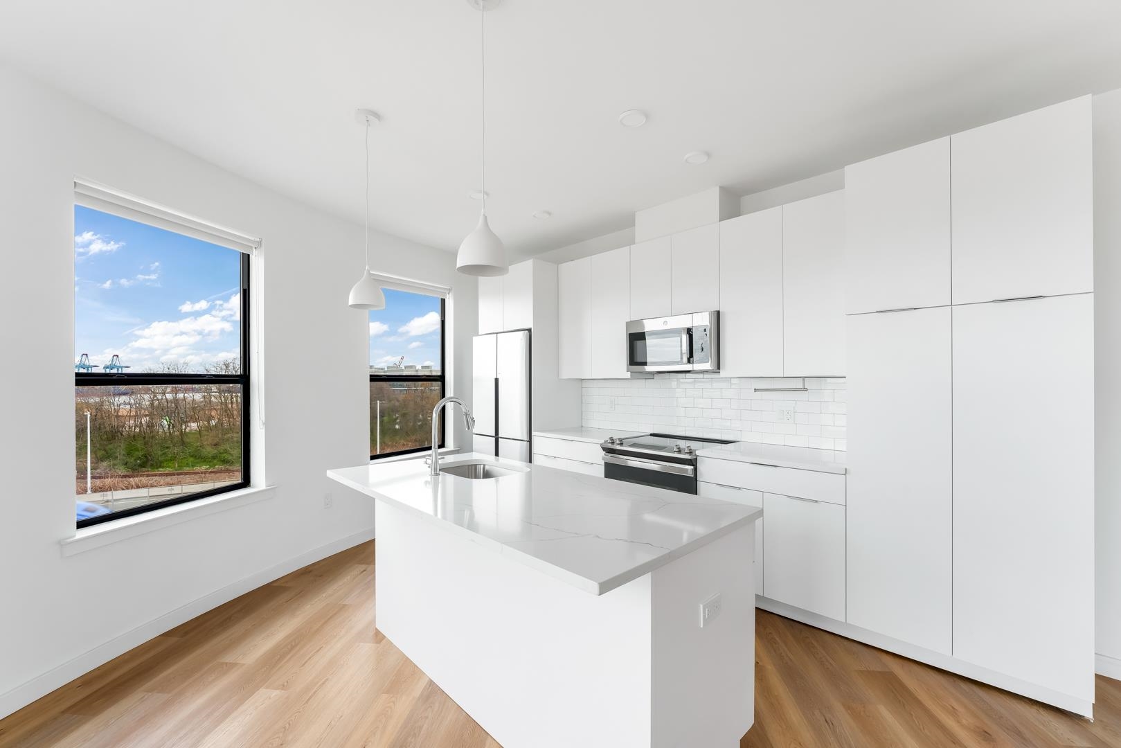 175 WEST 7TH ST Unit: 514