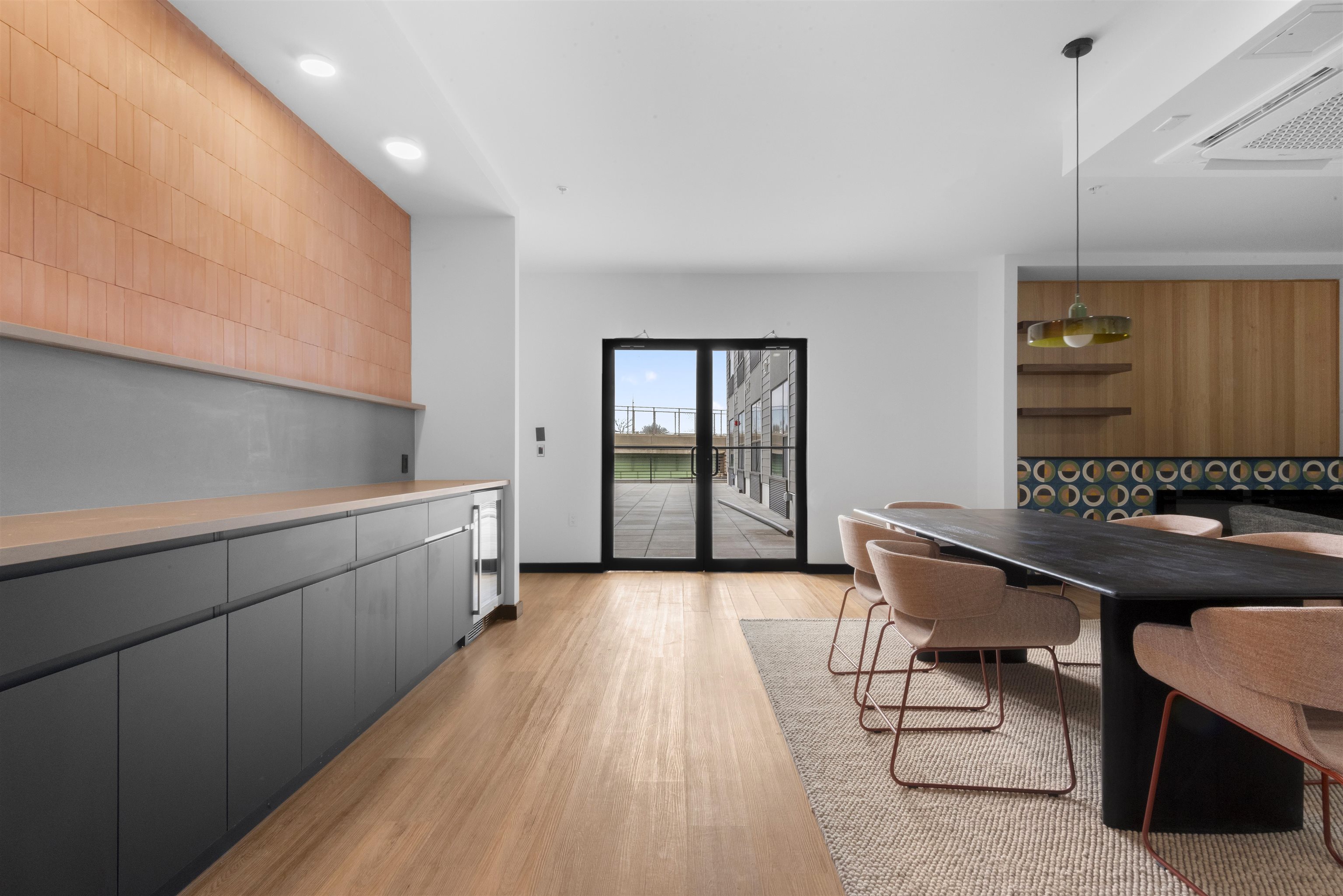 175 WEST 7TH ST Unit: 410