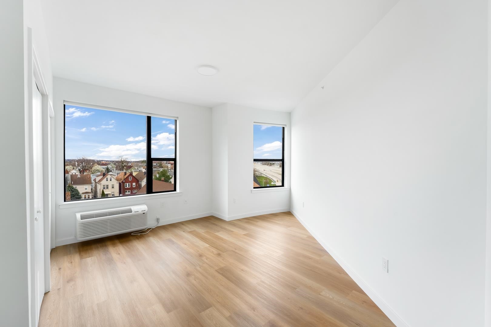 175 WEST 7TH ST Unit: 410