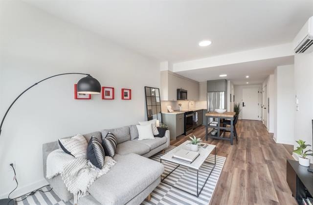 857 COMMUNIPAW AVE Unit: 405