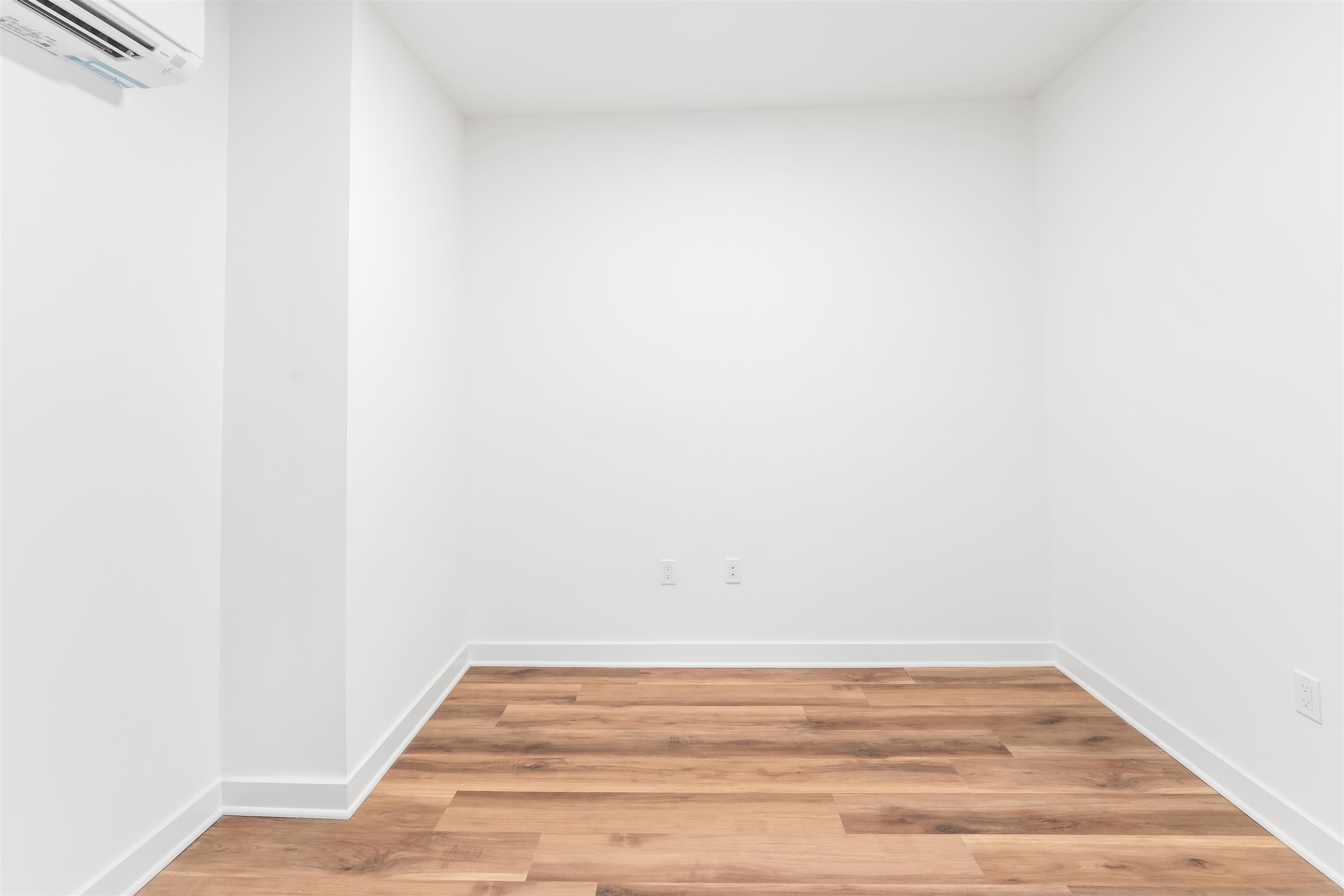 873 COMMUNIPAW AVE Unit: 407