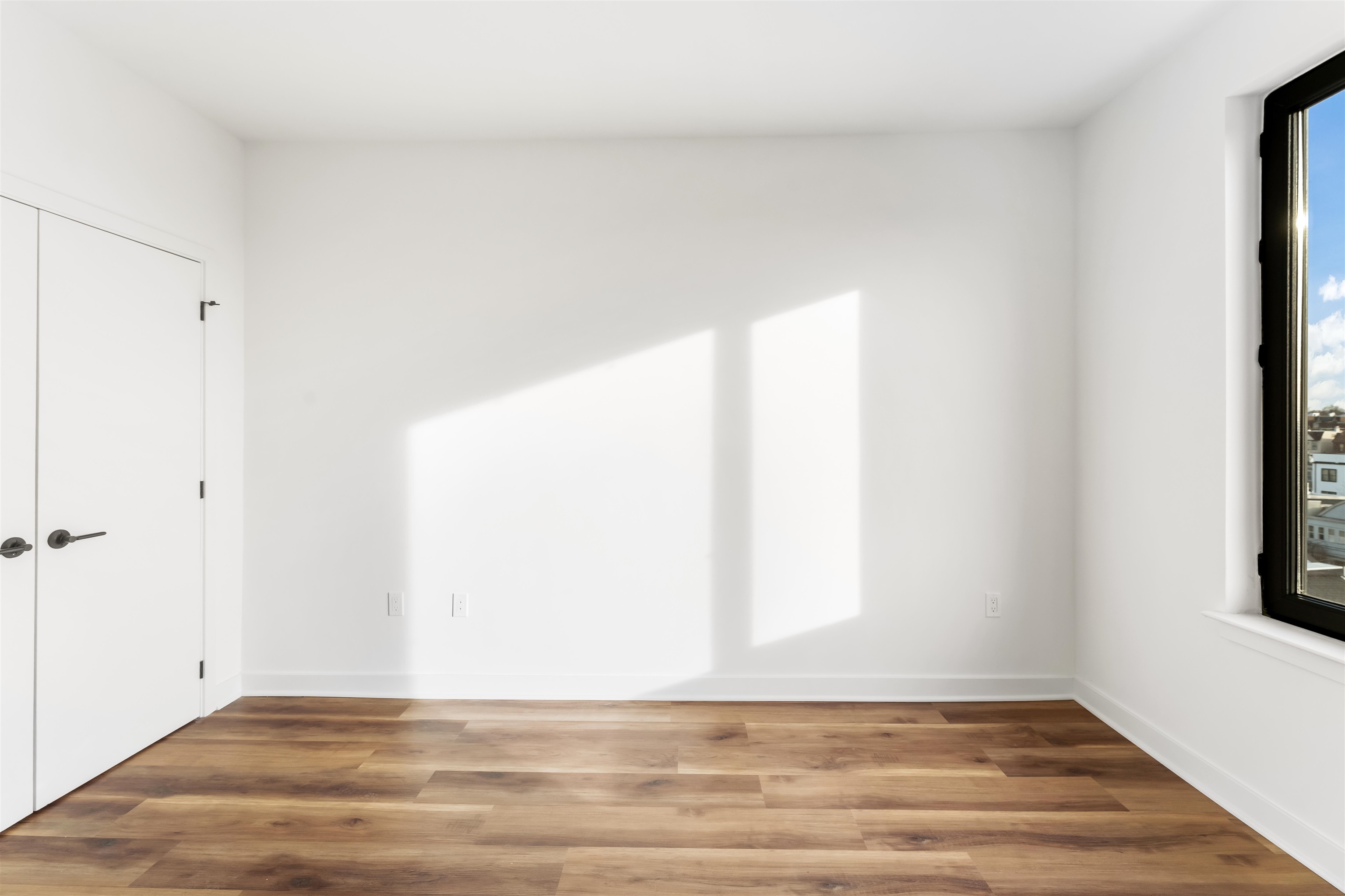 873 COMMUNIPAW AVE Unit: 407