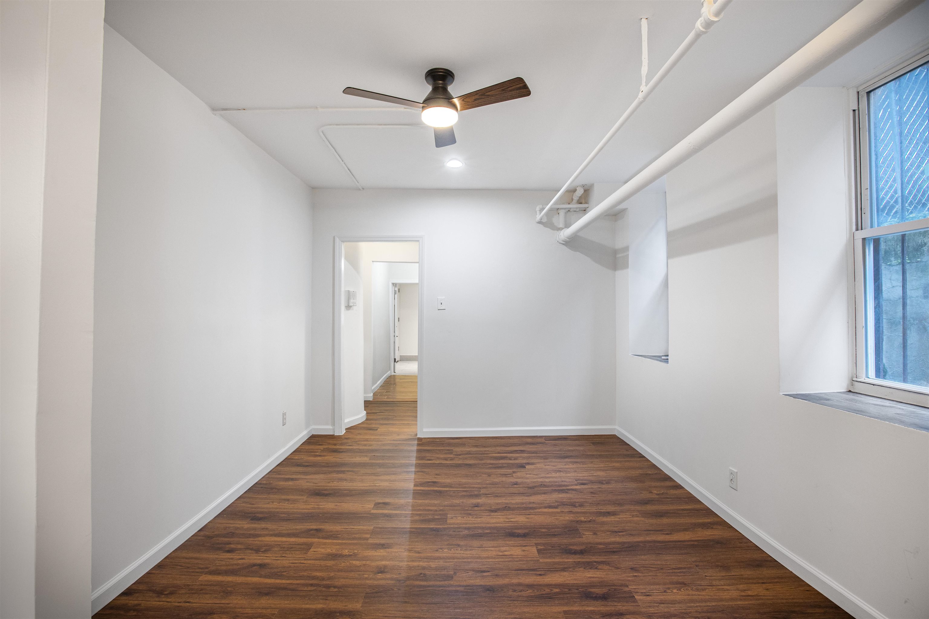 7812 HUDSON AVE Unit: 1B