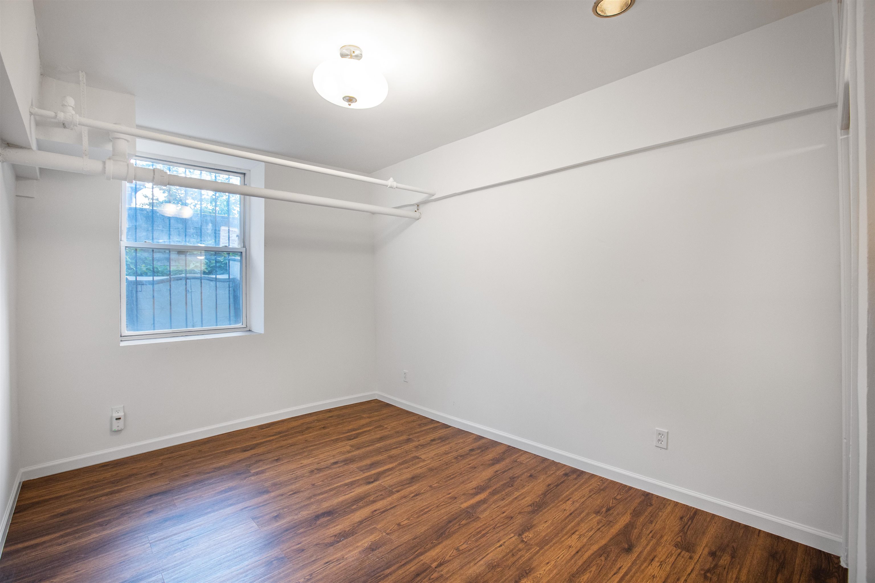 7812 HUDSON AVE Unit: 1B