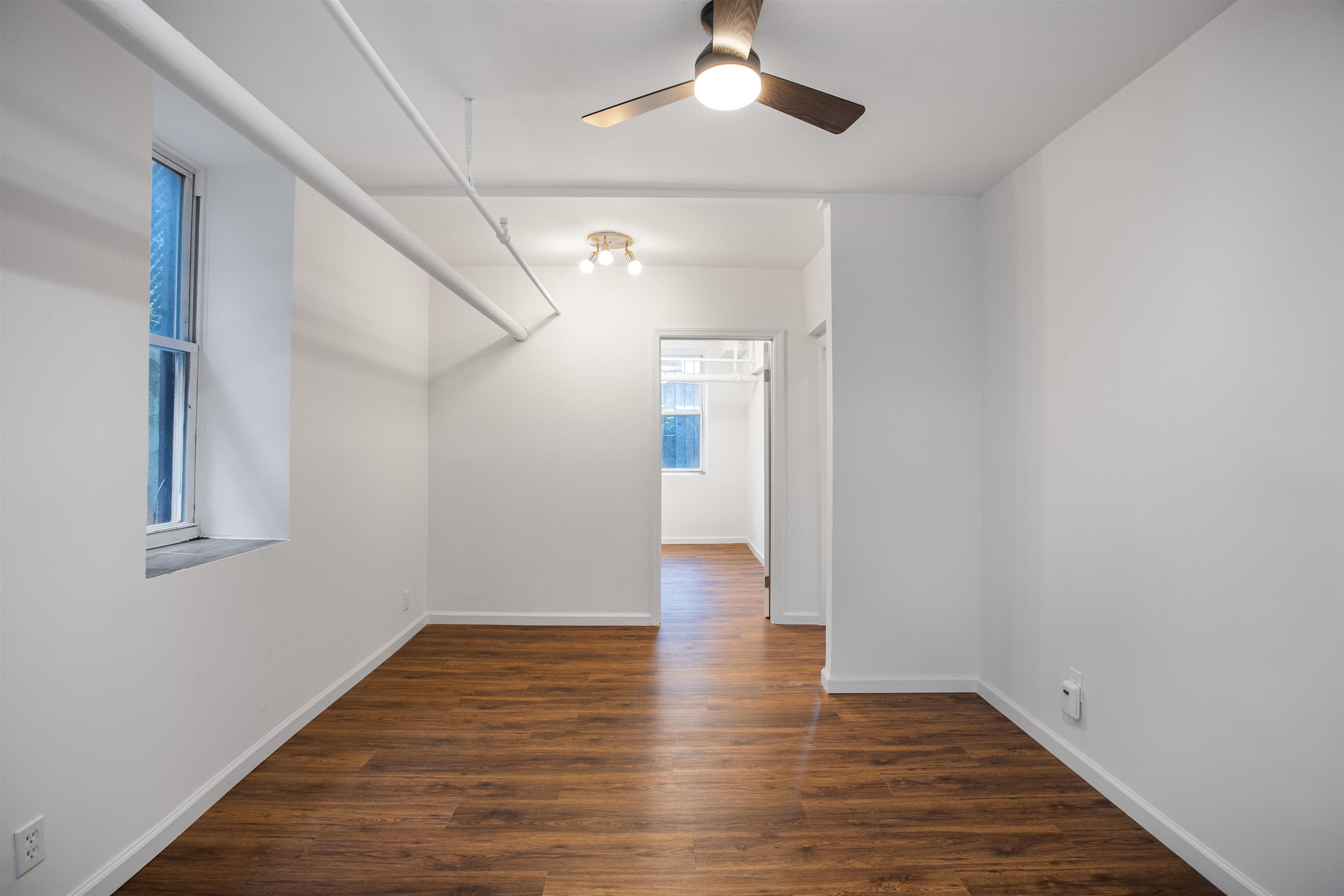 7812 HUDSON AVE Unit: 1B