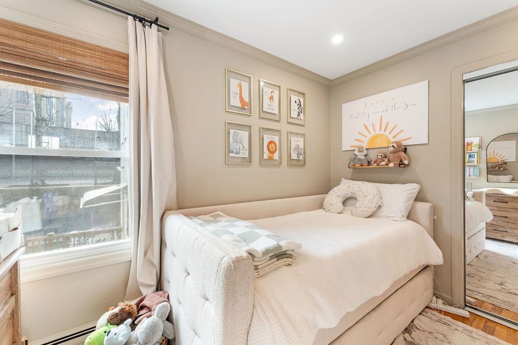 640 38TH ST Unit: 1