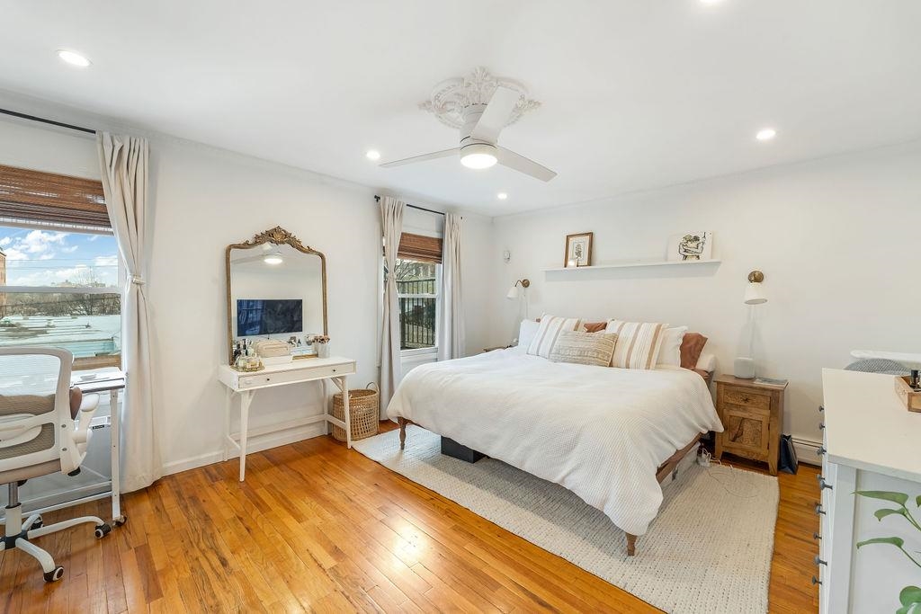 640 38TH ST Unit: 1