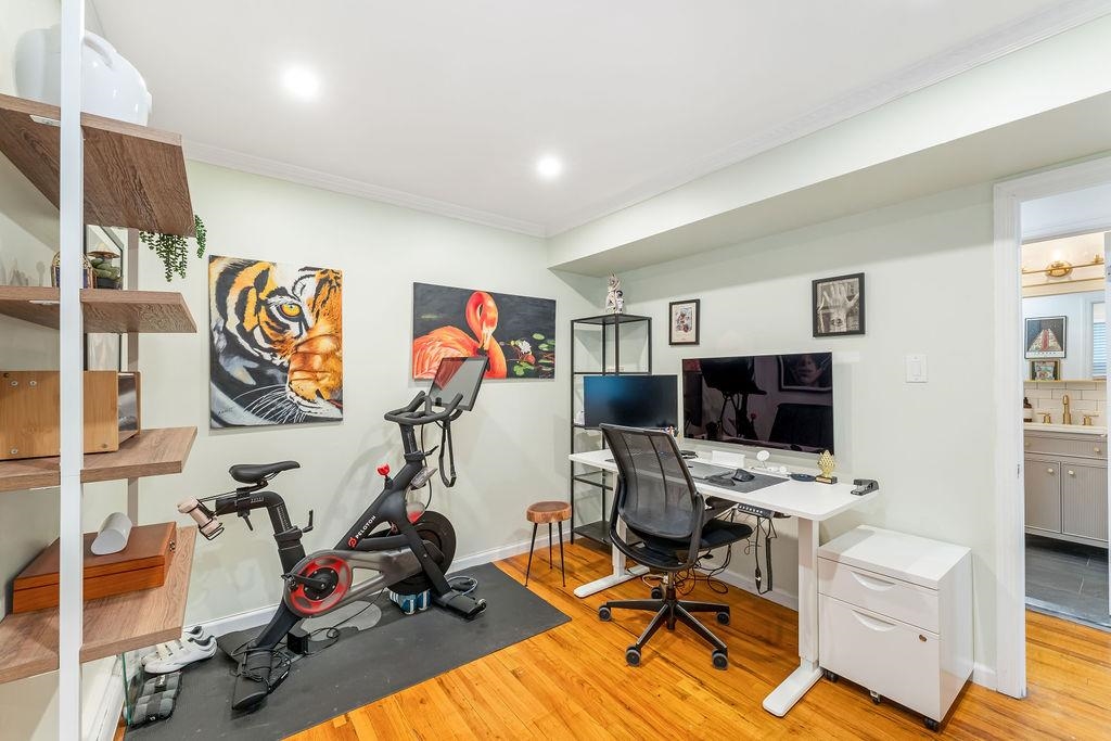 640 38TH ST Unit: 1