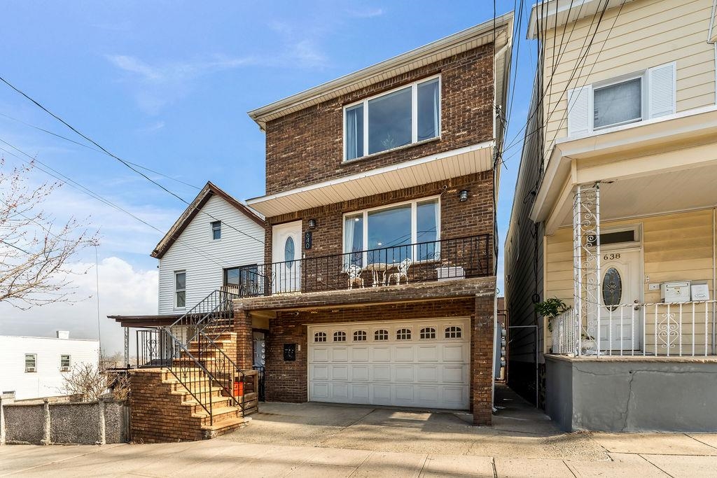 640 38TH ST Unit: 1