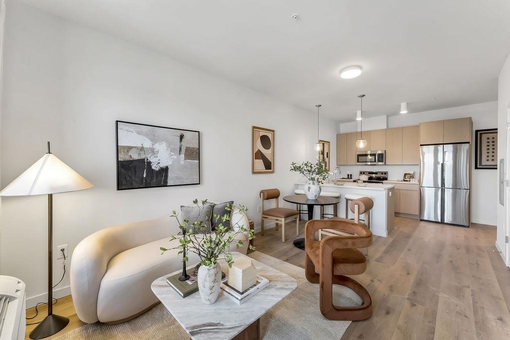 301 WEST SIDE AVE Unit: 401