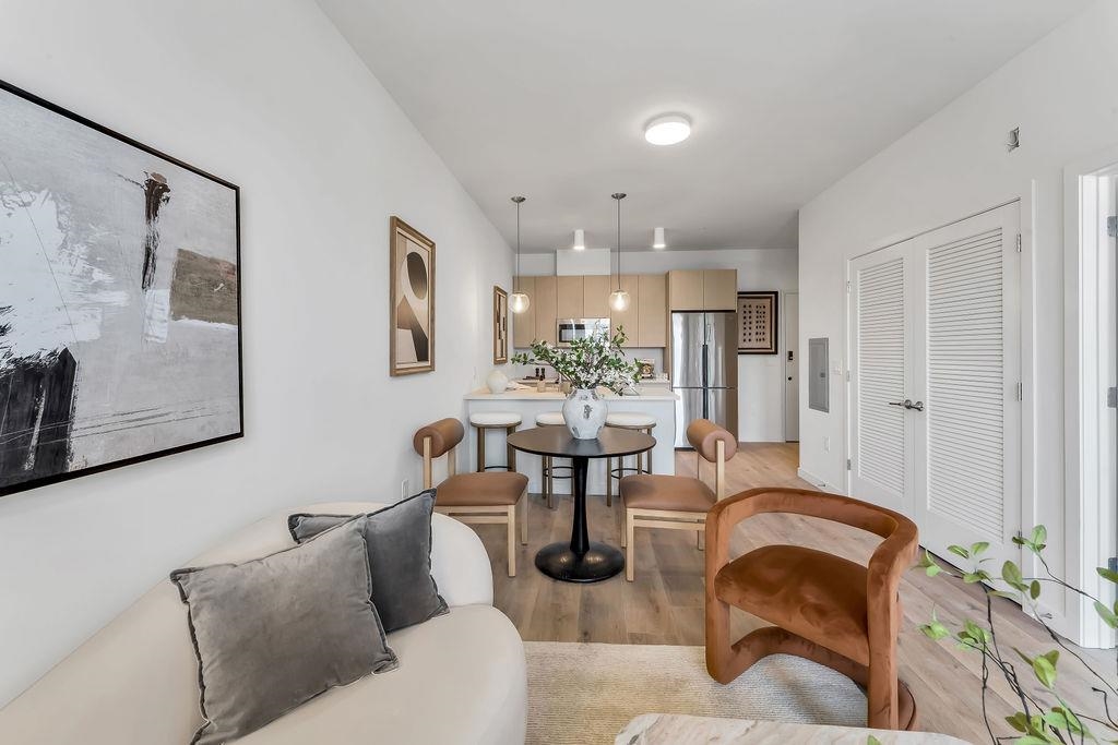 301 WEST SIDE AVE Unit: 411
