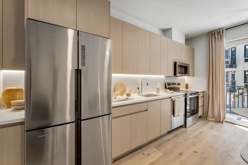 301 WEST SIDE AVE Unit: 315