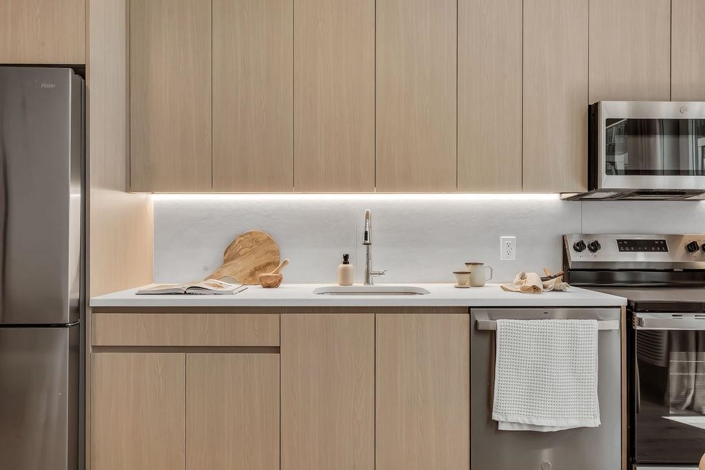 301 WEST SIDE AVE Unit: 315