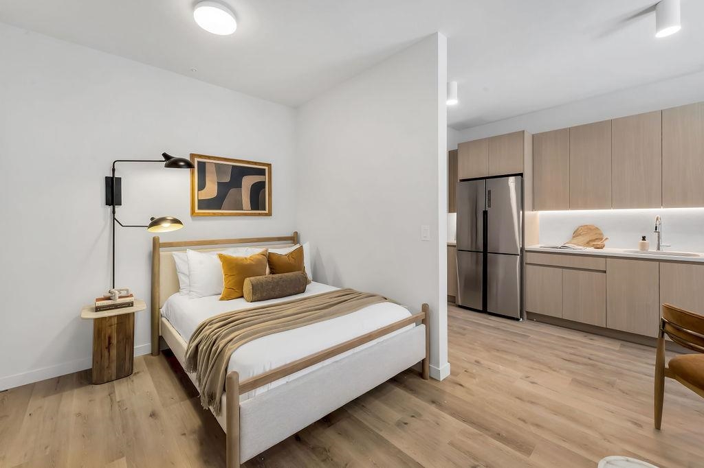 301 WEST SIDE AVE Unit: 328