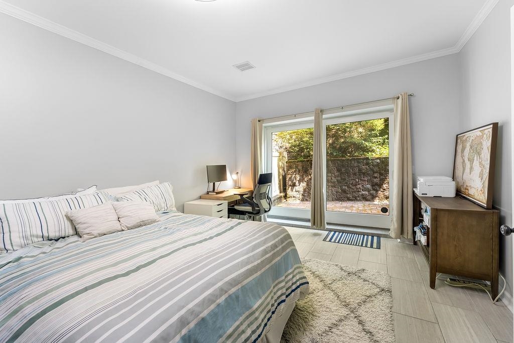 53 W 19TH ST